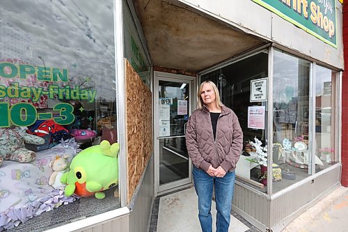 Ruth Bonneville  Free Press

LOCAL - Thrift crime

Feature photo of Susan Lockhart, president of the non-prof, volunteer-run Just Like New to You thrift store on Portage Ave. 

THRIFT STORES CRIME: A Winnipeg thrift store battling repeated theft and vandalism is calling on the Manitoba government to include charitable groups in the province’s security rebate program. 

Story by Chris Kitching     
 