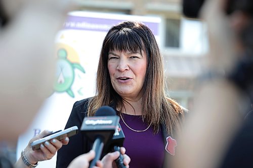 Housing, Addictions and Homelessness Minister Bernadette Smith said the centre is addressing the needs of people in crisis despite the low number of people being detained because of drugs. (Ruth Bonneville/Winnipeg Free Press)
