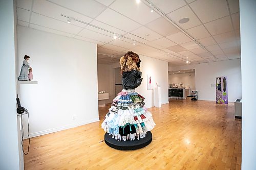 MIKAELA MACKENZIE / FREE PRESS
	
Artist Emilie St-Hilaireճ new exhibition, Objects of Fidelity: Barbies, bots, bbs, at La Maison des Artistes on Tuesday, Sept. 8, 2026.

For Jen story.
Free Press 2026