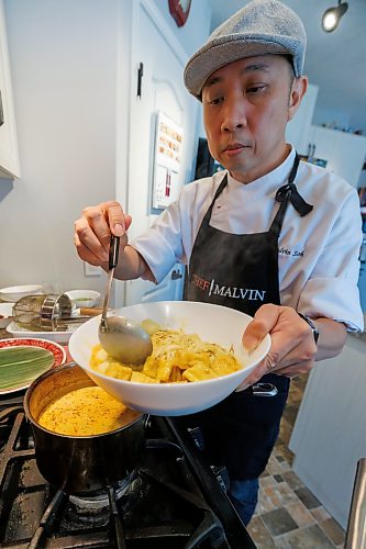 MIKE DEAL / FREE PRESS
Malvin Soh prepairs Nonya Laksa in his kitchen.
Malvin Soh is busy prepping for his pop-up restaurant Sedap Singapore Kitchen. Soh is excited to introduce Winnipeggers to the spicy, complex and delicious flavours of the small island nation.
Reporter: AV Kitching
260910 - Thursday, September 10, 2026.