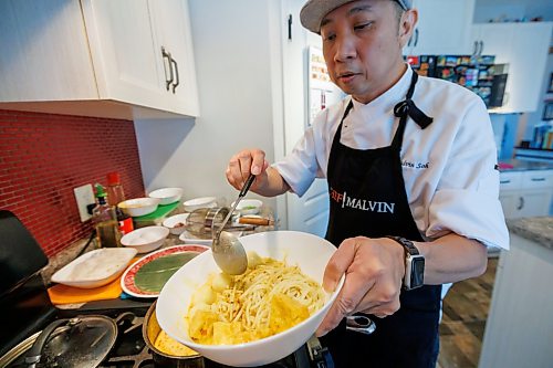 MIKE DEAL / FREE PRESS
Malvin Soh prepairs Nonya Laksa in his kitchen.
Malvin Soh is busy prepping for his pop-up restaurant Sedap Singapore Kitchen. Soh is excited to introduce Winnipeggers to the spicy, complex and delicious flavours of the small island nation.
Reporter: AV Kitching
260910 - Thursday, September 10, 2026.