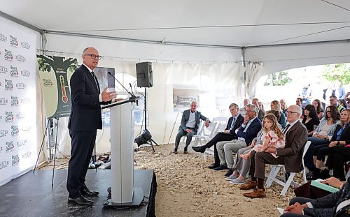 Ruth Bonneville / Free Press

Local Anne Oake Recovery centre presser

Photo of Mayor Scott Gillingham speaking at the event Thursday. 

The Bruce and Anne Oake Memorial Foundation hosted members of the media for an important milestone in the development of the Anne Oake Family Recovery Centre at 70 Snow Street in south Winnipeg. 

The event was hosted by Ron MacLean, with special guests, community leaders and supporters as we make an exciting announcement and officially launch the next chapter of the Anne Oake Family Recovery Centre.

See story by Melissa

Sept 10th,   2026