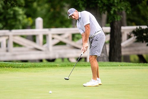 MIKAELA MACKENZIE / FREE PRESS
	
Manitoban David White plays in the Canadian senior menճ golf championship at Niakwa Country Club on Friday, Sept. 11, 2026.

For Josh story.
Free Press 2026