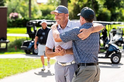MIKAELA MACKENZIE / FREE PRESS
Manitobans David White (left) and Todd Fanning celebrate their provincial teamճ win at the Canadian senior menճ golf championship at Niakwa Country Club on Friday, Sept. 11, 2026.
For Josh story.
Free Press 2026