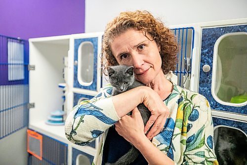 MIKAELA MACKENZIE / FREE PRESS
Chris Von Schindler, Winnipeg Humane Society CEO, with approximately 11-week-old kitten Ernie on Tuesday, Sept. 15, 2026.
For Janine 49.8 story.
Free Press 2026