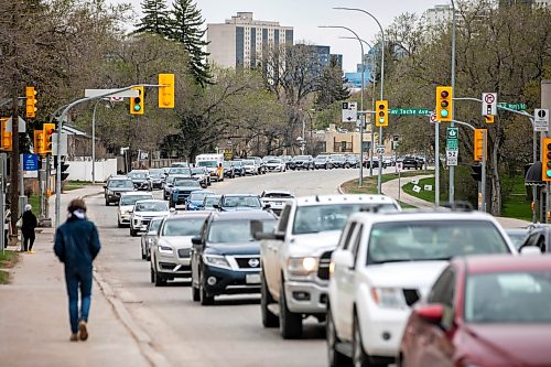 MIKAELA MACKENZIE / FREE PRESS
Traffic congestion on St. Mary’s Road near Tache Avenue on Wednesday, May 20, 2026. A newly issued request for proposals from the city seeks a consultant to study the 1.5-kilometre stretch of St. Mary’s Road between Morier Avenue and Tache Avenue, where more than 40,000 vehicles travel each day.
For Scott B story.
Free Press 2026