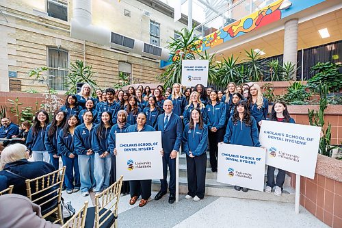 MIKE DEAL / FREE PRESS
Dental Hygiene students gather around Dr. Ernest Cholakis as he is celebrated during a special event Thursday morning, in the UofM’s Brodie Centre Atrium for his philanthropic gift of $2 million in support of dental care in Manitoba.
The UofM has subsequently renamed its dental hygiene program the Cholakis School of Dental Hygiene.
Reporter: Melissa Martin
260917 - Thursday, September 17, 2026.