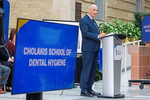 MIKE DEAL / FREE PRESS
Dr. Ernest Cholakis is celebrated during a special event Thursday morning, in the UofM’s Brodie Centre Atrium for his philanthropic gift of $2 million in support of dental care in Manitoba.
The UofM has subsequently renamed its dental hygiene program the Cholakis School of Dental Hygiene.
Reporter: Melissa Martin
260917 - Thursday, September 17, 2026.