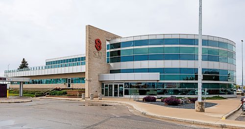 MIKE DEAL / FREE PRESS
The Steinbach Credit Union (SCU) at 2100 McGillivray Blvd,.
260918 - Friday, September 18, 2026.