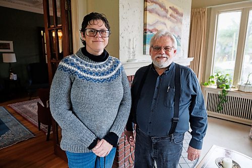 MIKE DEAL / FREE PRESS
Katrín Níelsdóttir (left) and Stefan Jonasson (right).
Jonasson is the outgoing editor of Lögberg-Heimskringla, a 140-year-old newspaper in Winnipeg that reports on the Icelandic community. Níelsdóttir is his successor and will be heading the helm of the paper starting in October.
reporter: Aaron Epp
260918 - Friday, September 18, 2026.