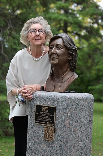 Ruth Bonneville / Free Press
LOCAL Janice Filmon
CITIZEN HONOURED The Honourable Janice Filmon stands next to her newly unveiled bronze bust as she is inducted into the Citizens Hall of Fame site in Assiniboine Park on Wednesday.
Story Former Lieutenant-Governor and philanthropist Janice Filmon was inducted into the Winnipeg Regional Real Estate Board's Citizens Hall of Fame. Filmon is a model of community spirit and generosity, and is widely respected for her leadership with CancerCare Manitoba Foundation, the Arthur V. Mauro Centre for Peace and Justice, Leadership Winnipeg, and the Nellie McClung Foundation.
See story by Aaron
Sept 22nd, 2026