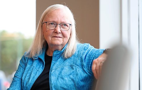 Ruth Bonneville / Free Press

Portrait of Linda Smith in her 70’s for story on food banks usage.  Smith has turned to using a food bank to make ends meets.  

Story on Manitoba Harvest report by Scott.



Sept 24th,  2026