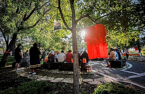 JOHN WOODS / FREE PRESS
People participate in a Reconciliation Walk at St John’s Park in Winnipeg, Sunday, September 27, 2026.
reporter: standup