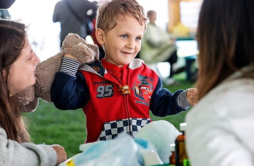 JOHN WOODS / FREE PRESS
Dechlan gives a smile after his teddy gets a clean bill of health at the Teddy Bear Picnic at Assiniboine Park in Winnipeg, Sunday, September 27, 2026. 

reporter: standup