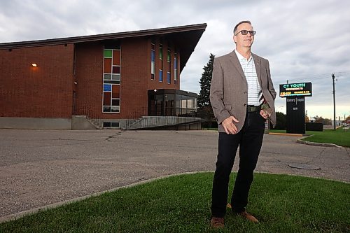 28092026
Kevin Chambers, candidate for Brandon City Council - Ward 3, outside Calvary Temple Brandon in Brandon’s west end on Monday morning. 
(Tim Smith/The Brandon Sun)