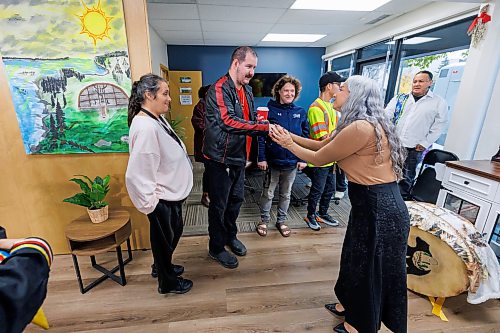 MIKE DEAL / FREE PRESS
Families Minister Nahanni Fontaine is greeted by Cultural Helpers at Initiatives for Just Communities (IJC) (from left): Jerilyn Pitzel, Stephane Hannah-Eckberg, and Ashley Fisher before announcing that the province is strengthening the support system available for young adults aging out of Child and Family Services (CFS) care by investing $1.7-Million as part of its broader commitment to reduce poverty, prevent homelessness and improve outcomes for vulnerable Manitobans, during a press conference at Initiatives for Just Communities, 555 Broadway, on Monday morning.
Reporter: Nicole Buffie
260928 - Monday, September 28, 2026.