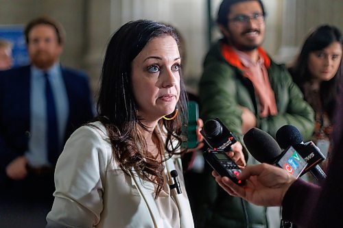 MIKE DEAL / FREE PRESS
Dr. Nichelle Desilets, President of Doctors Manitoba speaks in the Rotunda of the Manitoba Legislative Building after the 2026 provincial budget was tabled by Finance Minister Adrien Sala Tuesday afternoon.
260324 - Tuesday, March 24, 2026.