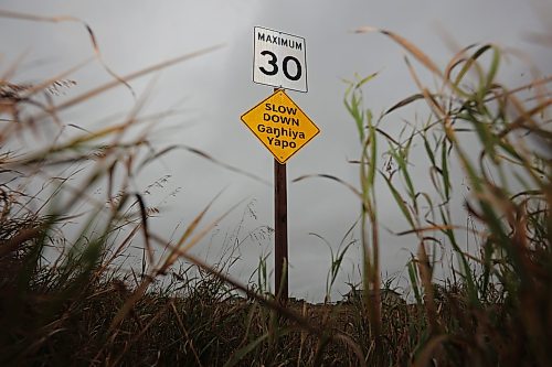 26092026
A new slow down sign features both english and Dakota writing in Birdtail Sioux Dakota Nation. Road signs featuring both languages were recently installed throughout the community. (Tim Smith/The Brandon Sun)
