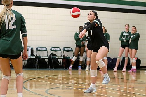 Olivia Koscielny passes a ball during the second set on Tuesday. She is newly returned after missing last year due to injury. (Thomas Friesen/The Brandon Sun)