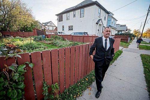 JOHN WOODS / FREE PRESS
Darren Warren, president of the William Whyte Neighbourhood Association, speaks about boarded up houses and other housing conditions as he walks past a community garden on Burrows in the William Whyte neighbourhood in Winnipeg, Monday, October 5, 2026.
reporter: Julie
