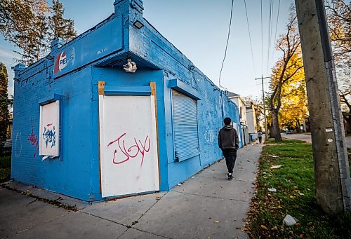 JOHN WOODS / FREE PRESS
A store on Aikens and Manitoba burned out and boarded up in the William Whyte neighbourhood in Winnipeg, Monday, October 5, 2026. It was renovated but never opened.

reporter: Julie