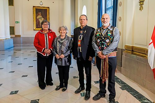 MIKE DEAL / FREE PRESS
Governor General Louise Arbour (second from left) meets Indigenous leaders during her first official visit to Manitoba.
(From left); CEO Gayle Gruben, Manitoba Inuit Association; Grand Chief Garrison Settee, Manitoba Keewatinowi Okimakanak; and Minister Will Goodon, Manitoba Metis Federation.
During her visit, she will met with provincial officials, including the Honourable Anita R. Neville, Lieutenant Governor of Manitoba; the Honourable Wab Kinew, Premier of Manitoba; and with Indigenous leaders; Minister Will Goodon, Manitoba Metis Federation; Grand Chief Garrison Settee, Manitoba Keewatinowi Okimakanak; and CEO Gayle Gruben, Manitoba Inuit Association.
Reporter: Chris Kitching
261007 - Wednesday, October 07, 2026.