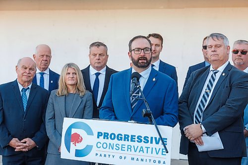 MIKE DEAL / FREE PRESS
Konrad Narth, interim Leader of the PC Party, speaks during an announcement with Wayne Balcaen (Brandon West), PC Critic for Justice, and most of the PC MLA’s gather at a boarded up 7-11 at 1871 Main Street to make an announcement about tackling property crime.
Reporter: Nicole Buffie
261007 - Wednesday, October 07, 2026.
