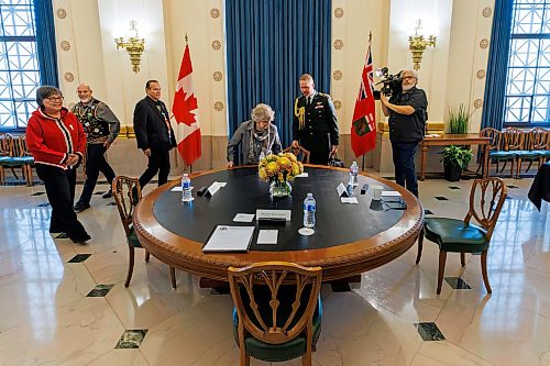 MIKE DEAL / FREE PRESS
Governor General Louise Arbour meets Indigenous leaders during her first official visit to Manitoba.
During her visit, she will met with provincial officials, including the Honourable Anita R. Neville, Lieutenant Governor of Manitoba; the Honourable Wab Kinew, Premier of Manitoba; and with Indigenous leaders; Minister Will Goodon, Manitoba Metis Federation; Grand Chief Garrison Settee, Manitoba Keewatinowi Okimakanak; and CEO Gayle Gruben, Manitoba Inuit Association.
Reporter: Chris Kitching
261007 - Wednesday, October 07, 2026.