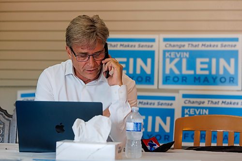 MIKE DEAL / FREE PRESS
3:11 PM
Kevin Klein back at headquarters to make some phone calls.
For day-in-the-life story.
Reporter: Malak Abas 
261005 - Monday, October 05, 2026.