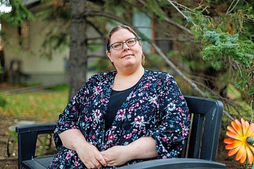 MIKE DEAL / FREE PRESS
Kristen Hardy, who has an underlying health condition, said she faces barriers to get two doses of Nuvaxovid, a non-mRNA COVID-19 vaccine by manufacturer Sanofi, this season. It is not available at pharmacies, and the earliest appointment is in late October. 
Pharmacists are asking the Manitoba government to allow them to administer more types of vaccines, and to conduct a sustained campaign for flu and COVID-19 shots, rather than a seasonal one, to counter declining uptake. Pharmacists want to be able to administer vaccines for RSV an hep A and B, and to prescribe vaccines for shingles. 
Reporter: Chris Kitching
261008 - Thursday, October 08, 2026.