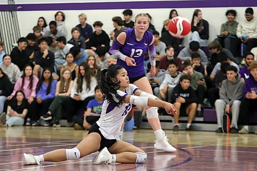 Gabby Jarata makes a dig for the Massey girls, who went 2-1 during pool play on Friday. (Tim Smith/The Brandon Sun)
