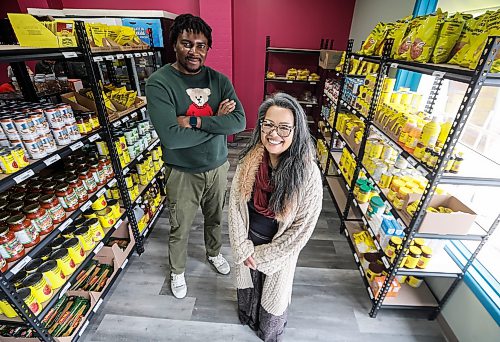 JOHN WOODS / FREE PRESS
Leilani Esteban-Villarba, executive director at the Chalmers Neighbourhood Renewal Corporation, and Michael Onwuka, store manager, have opened The CHARM Hub, a low cost grocery store on Ottawa Ave in Winnipeg, Tuesday, October 13, 2026. 

reporter: aaron
