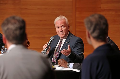 Brandon City Council Ward 2 candidate Deveryn Ross speaks during the first of two Brandon City Councillor candidate debates on Wednesday evening at Brandon University’s Lorne Watson Recital Hall. The first debate featured candidates from Ward 5 and Ward 2.
(Tim Smith/The Brandon Sun)