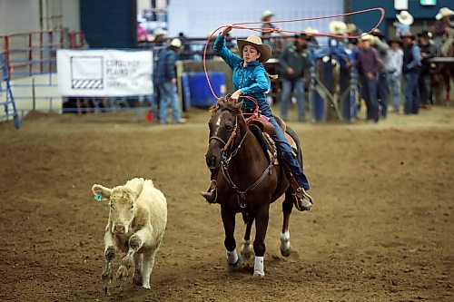 Lexi Janssens of Boissevain competes in the junior high girls’ breakaway event. (Tim Smith/The Brandon Sun)