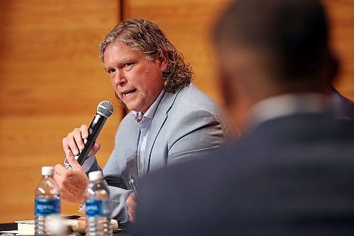 City of Brandon Mayoral candidate Jeff Fawcett speaks while taking part in the mayoral debate with fellow candidate Len Isleifson at Brandon University’s Lorne Watson Recital Hall on Friday evening.
(Tim Smith/The Brandon Sun)
