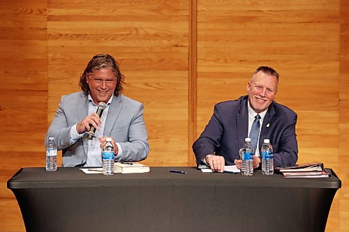 City of Brandon Mayoral candidates Jeff Fawcett and Len Isleifson take part in the mayoral debate at Brandon University’s Lorne Watson Recital Hall on Friday evening.
(Tim Smith/The Brandon Sun)