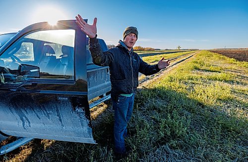 MIKE DEAL / FREE PRESS
Nick Matheson looks out over one of his fields that got written off during the flooding in early June.
Nick Matheson owner of Grangewood Farms and a grain and cattle farmer south of Stonewall. His entire season was upended during the extreme June rainstorm and he’s still dealing with the residual effects of the excess moisture.
reporter: Eva Wasney
261019 - Monday, October 19, 2026.