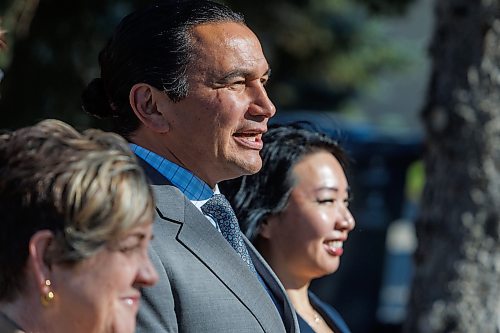 MIKE DEAL / FREE PRESS
Premier Wab Kinew announces that his government is changing regulations to cut above-guideline rent increases by 40 per cent and strengthen protections for renters, during a press conference across from the Courts of St. James, a major high-rise apartment complex on Portage Avenue, Tuesday afternoon.
The Premier was joined by Aidan Wilson, a renters advocate, Lisa Naylor, Minister of Transportation and Infrastructure, along with MLA’s Logan Oxenham (Kirkfield Park), and Jennifer Chen (Fort Richmond).
Reporter: Scott Billeck and Joyanne Pursaga
261020 - Tuesday, October 20, 2026.