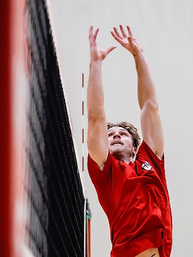 JOHN WOODS / FREE PRESS
U of Wpg volleyball setter Tristan Arnold during a training session at the U of Wpg in Winnipeg, Tuesday, October 20, 2026.
reporter: josh