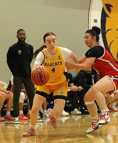 Abbey Shand drives to the hoop against the Algoma Thunderbirds earlier this month. (Thomas Friesen/The Brandon Sun)