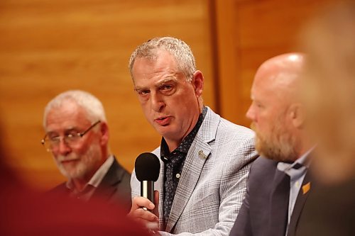 Acclaimed Ward 6 Coun. Bruce Luebke speaks directly to the panelists during the municipal candidates debate for Wards 6, 7 and 10 on Wednesday evening, hosted by The Brandon Sun, Brandon University and WCGtv at the Lorne Watson Recital Hall. (Matt Goerzen/The Brandon Sun)
