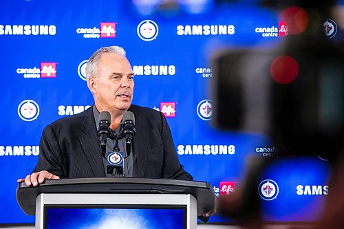 MIKAELA MACKENZIE / FREE PRESS
	

Kevin Cheveldayoff speaks to the media about the Hellebuyck trade on Friday, Oct. 23, 2026.

For Mike story.
Free Press 2026