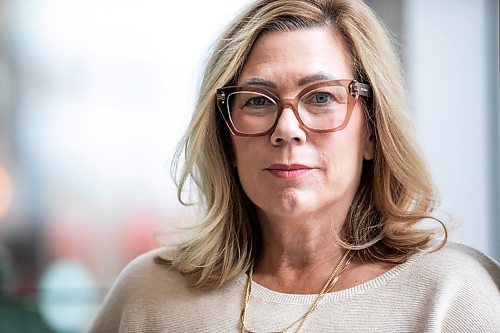 MIKAELA MACKENZIE / FREE PRESS
Former Manitoba MLA Rochelle Squires, who has publicly shared her experience after recognizing parallels between her own story and allegations of a gang rape at Cornell University, on Monday, Oct. 26, 2026.
For Kelly story.
Free Press 2026